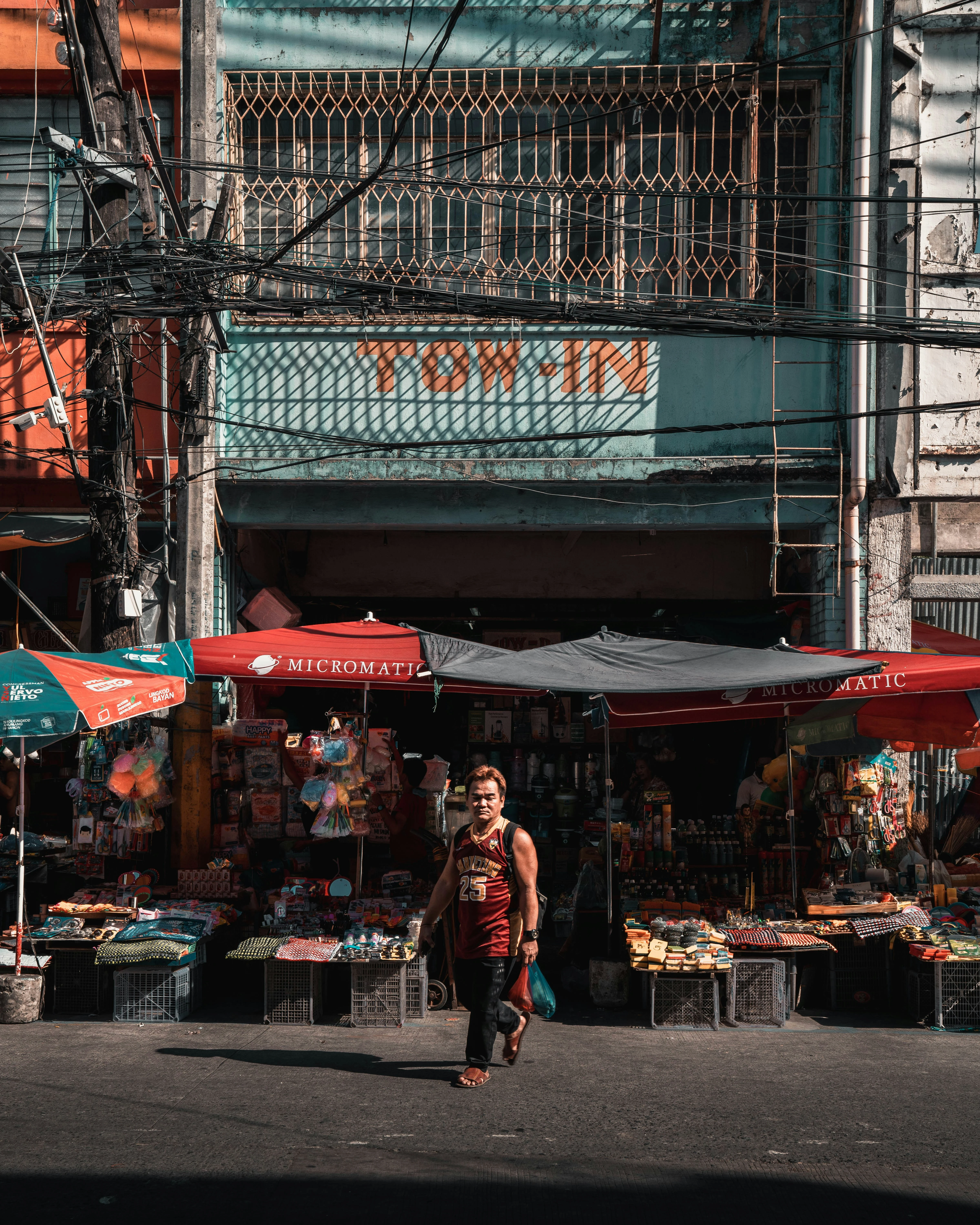 Small business owners working together